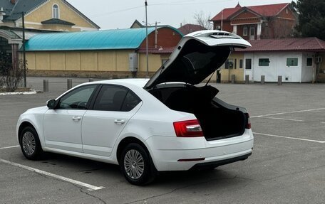 Skoda Octavia, 2018 год, 1 250 000 рублей, 2 фотография