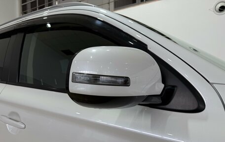 Mitsubishi Outlander III рестайлинг 3, 2018 год, 2 000 000 рублей, 15 фотография