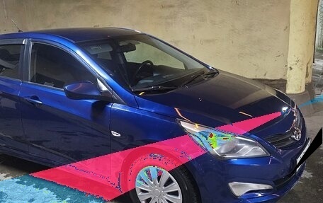 Hyundai Solaris II рестайлинг, 2015 год, 900 000 рублей, 4 фотография