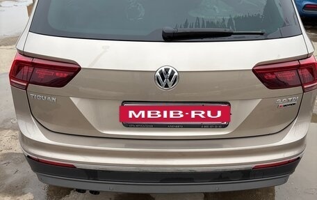 Volkswagen Tiguan II, 2017 год, 2 800 000 рублей, 4 фотография