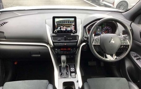 Mitsubishi Eclipse Cross, 2022 год, 1 730 000 рублей, 7 фотография