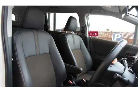 Toyota Sienta II, 2021 год, 1 293 000 рублей, 10 фотография