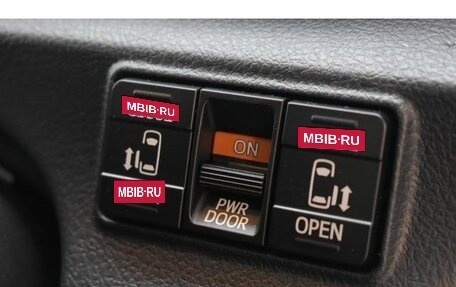 Toyota Sienta II, 2021 год, 1 293 000 рублей, 16 фотография