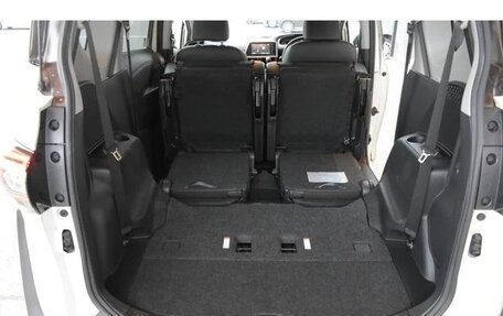 Toyota Sienta II, 2021 год, 1 293 000 рублей, 33 фотография