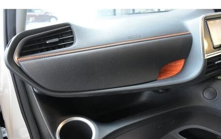 Toyota Sienta II, 2021 год, 1 293 000 рублей, 28 фотография