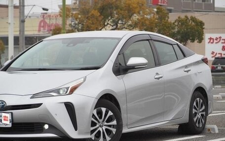 Toyota Prius IV XW50, 2021 год, 2 918 000 рублей, 4 фотография