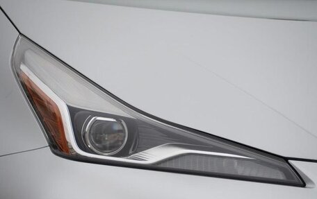 Toyota Prius IV XW50, 2021 год, 2 918 000 рублей, 5 фотография