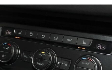 Volkswagen Tiguan I, 2016 год, 1 698 000 рублей, 12 фотография