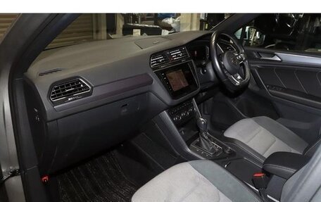 Volkswagen Tiguan I, 2016 год, 1 698 000 рублей, 18 фотография
