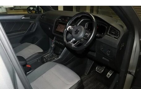 Volkswagen Tiguan I, 2016 год, 1 698 000 рублей, 34 фотография