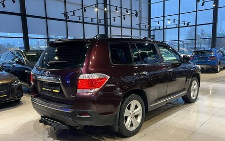 Toyota Highlander III, 2011 год, 1 700 000 рублей, 5 фотография