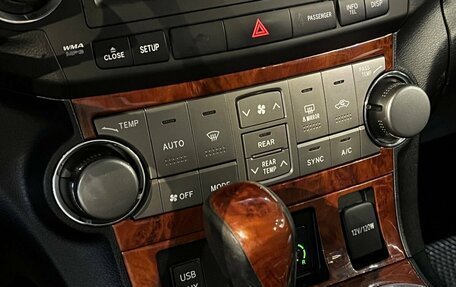 Toyota Highlander III, 2011 год, 1 700 000 рублей, 9 фотография