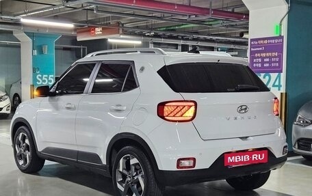 Hyundai Venue I, 2022 год, 1 350 000 рублей, 8 фотография