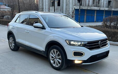 Volkswagen T-Roc I, 2022 год, 1 470 000 рублей, 2 фотография