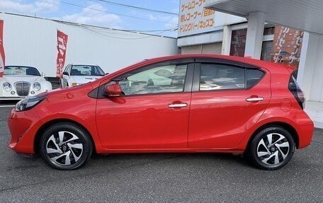 Toyota Aqua, 2021 год, 1 300 000 рублей, 7 фотография