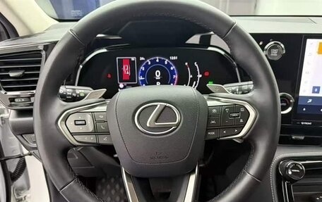 Lexus NX, 2024 год, 6 320 000 рублей, 6 фотография