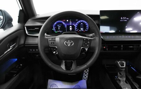 Toyota Camry, 2025 год, 4 190 000 рублей, 7 фотография