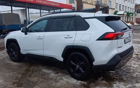 Toyota RAV4, 2020 год, 3 750 000 рублей, 9 фотография
