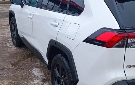 Toyota RAV4, 2020 год, 3 750 000 рублей, 16 фотография