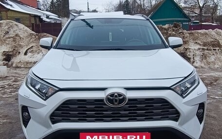 Toyota RAV4, 2020 год, 3 750 000 рублей, 14 фотография