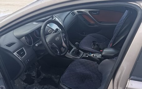 Hyundai Elantra V, 2012 год, 750 000 рублей, 7 фотография
