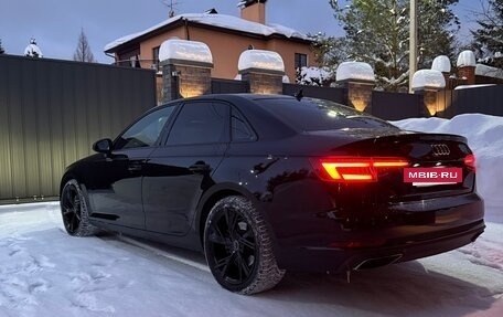 Audi A4, 2019 год, 2 700 000 рублей, 4 фотография