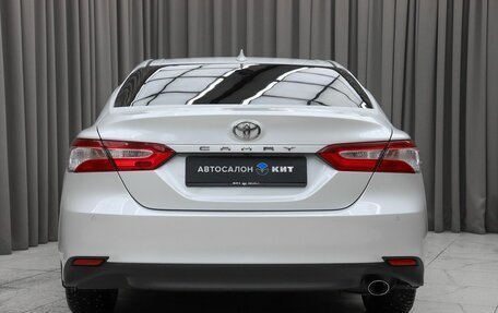 Toyota Camry, 2019 год, 3 249 000 рублей, 5 фотография