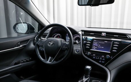 Toyota Camry, 2019 год, 3 249 000 рублей, 7 фотография