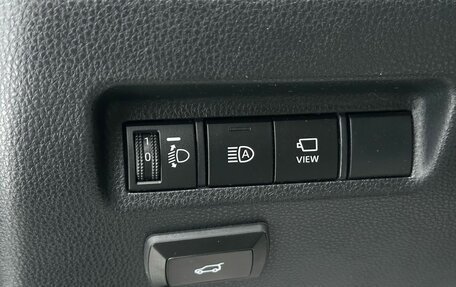 Toyota RAV4, 2019 год, 3 329 000 рублей, 32 фотография