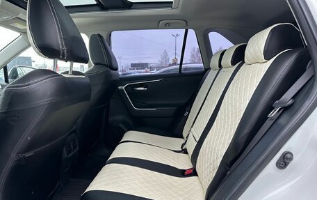 Toyota RAV4, 2019 год, 3 329 000 рублей, 38 фотография