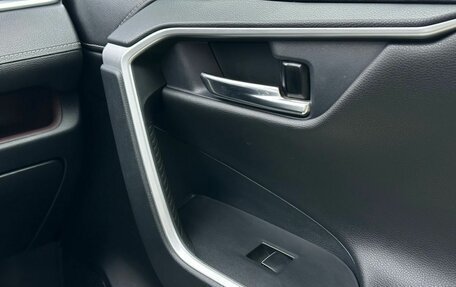 Toyota RAV4, 2019 год, 3 329 000 рублей, 34 фотография