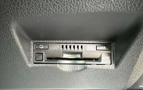 Toyota Prius IV XW50, 2021 год, 2 929 000 рублей, 15 фотография