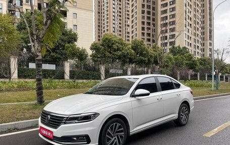 Volkswagen Lavida, 2022 год, 1 850 017 рублей, 1 фотография