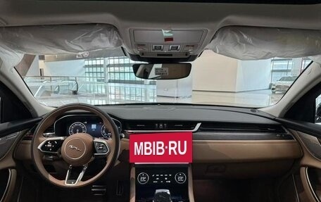 Jaguar XF II, 2024 год, 5 300 000 рублей, 10 фотография