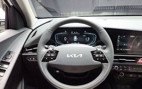 KIA Niro, 2023 год, 1 750 000 рублей, 11 фотография