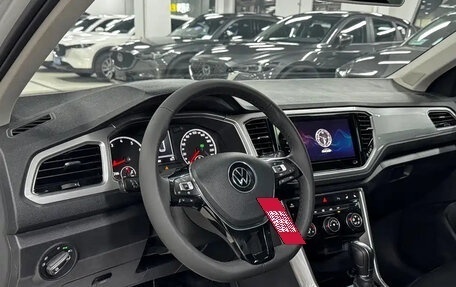 Volkswagen T-Roc I, 2022 год, 1 480 700 рублей, 12 фотография