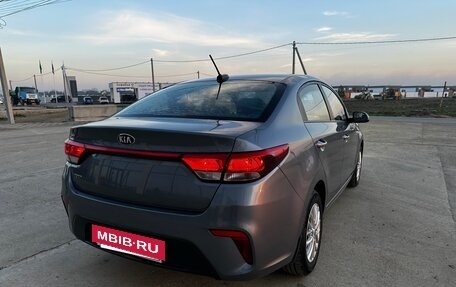 KIA Rio IV, 2018 год, 1 400 000 рублей, 2 фотография