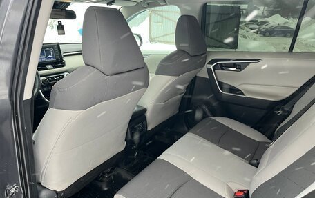 Toyota RAV4, 2019 год, 3 050 000 рублей, 9 фотография