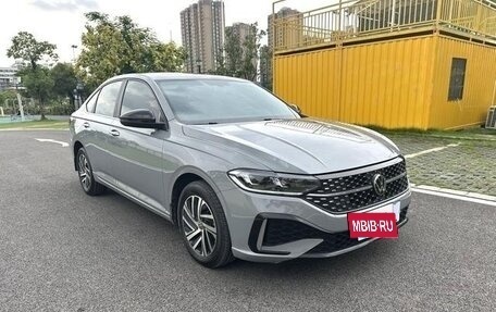 Volkswagen Lavida, 2023 год, 2 100 017 рублей, 3 фотография