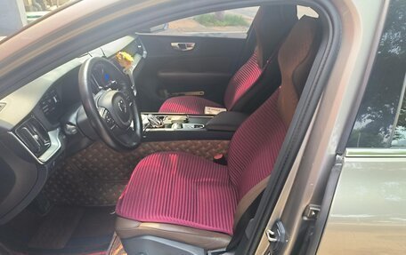 Volvo S60 III, 2023 год, 3 970 000 рублей, 5 фотография