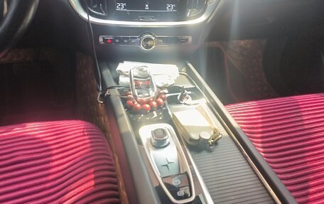 Volvo S60 III, 2023 год, 3 970 000 рублей, 16 фотография