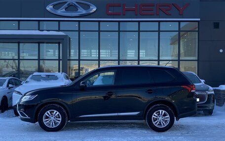 Mitsubishi Outlander III рестайлинг 3, 2015 год, 1 639 000 рублей, 8 фотография