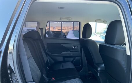 Mitsubishi Outlander III рестайлинг 3, 2015 год, 1 639 000 рублей, 22 фотография