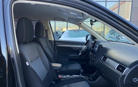 Mitsubishi Outlander III рестайлинг 3, 2015 год, 1 639 000 рублей, 21 фотография