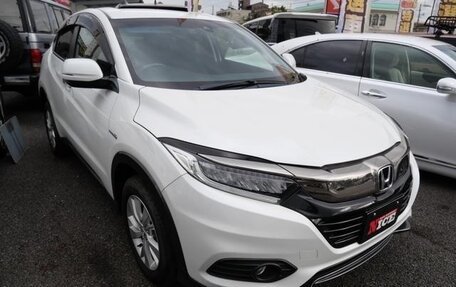 Honda Vezel, 2021 год, 1 650 000 рублей, 3 фотография