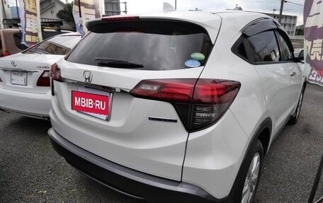 Honda Vezel, 2021 год, 1 650 000 рублей, 4 фотография