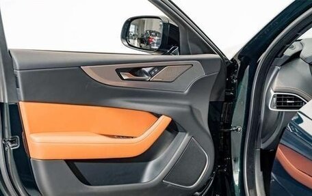 Jaguar XE I рестайлинг, 2024 год, 4 300 000 рублей, 21 фотография