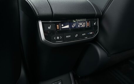 Toyota Highlander, 2025 год, 5 990 000 рублей, 22 фотография