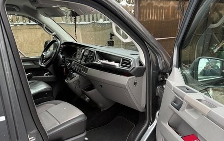 Volkswagen Caravelle T6 рестайлинг, 2020 год, 5 800 000 рублей, 1 фотография