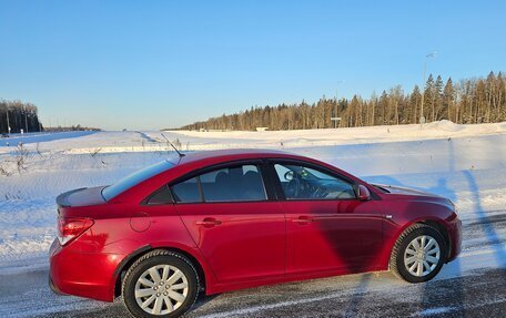 Chevrolet Cruze II, 2010 год, 765 000 рублей, 4 фотография